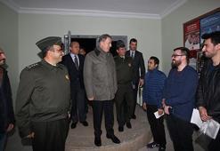 Akar'dan askerlik şubesine sürpriz denetim