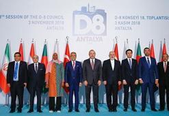 Çavuşoğlu: Döviz kuruna en güzel cevabı böyle verebiliriz