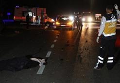Minibüs yayalara çarptı: 2 ölü