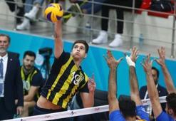 Fenerbahçe, son sette yıkıldı: 3-2