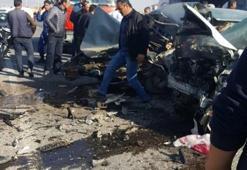 Afyonkarahisar'da trafik kazası: 2 ölü, 3 yaralı