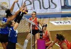 Çanakkale Belediyespor, Halkbank'a set vermedi