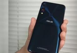 Asus'tan üç arka kameralı telefon!