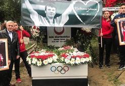 Naim Süleymanoğlu 1.ölüm yıldönümünde anıldı