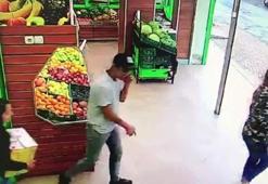 3 kadın 2 erkek! Güpegündüz markette…