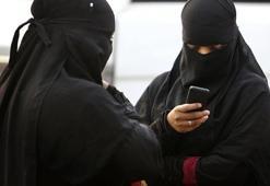 Hollanda burka yasağında geri adım attı!