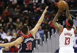 James Harden 54 sayı attı ama kazanan Wizards oldu: 135-131