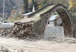 Rize'de zarar gören tarihi kemer köprü ile ilgili açıklama