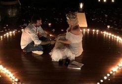 Şarkıcı Aylin Coşkun'a romantik evlilik teklifi!