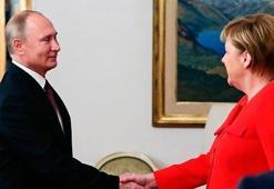 Merkel, Putin'i ikna etti!