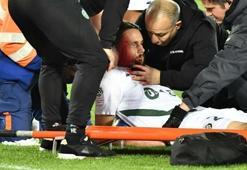 Yıldız futbolcu korkuttu! Kanlar içinde kaldı