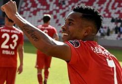 Robinho'ya 14 maç sonra sarı 'dur' ihtarı!