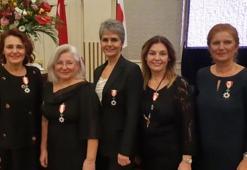 ’Tarihi uçuş’un mürettebatını unutmadı