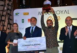Bakan Çavuşoğlu, golf turnuvasının ödül törenine katıldı