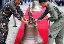 ABD, savaş ganimeti olarak aldığı 3 kilise çanını Filipinler'e iade etti