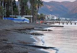Marmaris'te deniz 20 metre çekildi
