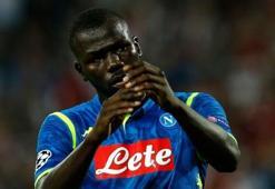 Manchester United'dan Koulibaly'ye 670 milyon!