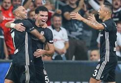 Şok iddia! Quaresma ve Adriano da ayrılıyor...