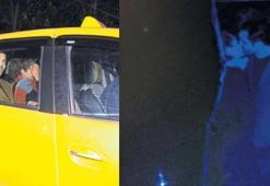 'Arkadaşız' dedi, sonra öpüştü!