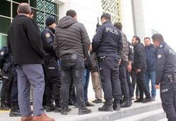 Karaman'da mahkeme salonu önünde kavga: 2 yaralı