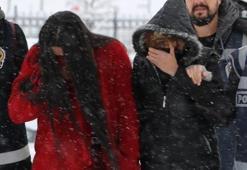 İki kadınının inanılmaz oyunu! Yaşlı erkekleri eve çağırıp...