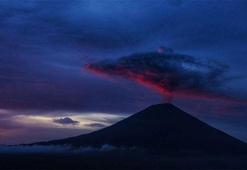 Bali'de Agung Yanardağı'nda patlama
