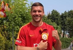 Lukas Podolski'den net mesaj: Dönmek istiyorum