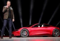Elon Musk'tan uçan otomobil paylaşımı