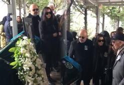 Hande Erçel'in annesi toprağa verildi