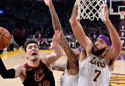 Cedi Osman 12 maç sonra galibiyeti getirdi