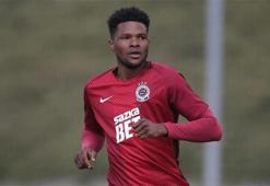 Galatasaray forvetine kavuşuyor