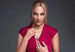 'Binbir surat' Meryem Uzerli
