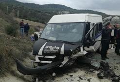İşçi servisi otomobille çarpıştı: 1 ölü, 19 yaralı