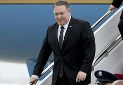 Pompeo, Venezuela'daki Amerikalı diplomatların çekilmeyeceğini açıkladı