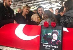 Usta'ya veda! Ayşen Gruda son yolculuğuna uğurlandı