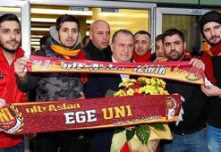 Galatasaray'a İzmir'de coşkulu karşılama