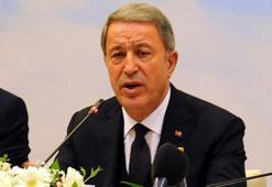 Bakan Akar'dan "sürpriz" davet