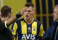 PFDK'dan Fenerbahçeli Skrtel'e 3 maç ceza!