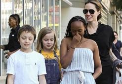 Angelina Jolie'nin suşi keyfi