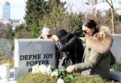 Defne Joy Foster mezarı başında anıldı