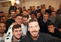 Fenerbahçe imza törenini Youtube'da yayınladı!
