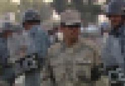 Afganistan'da bir polis 8 meslektaşını öldürdü