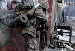 Devlet Cizre'de terörün izini sildi!