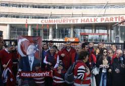 10 gün yürüdüler, genel merkezde CHP'ye tepki gösterdiler!