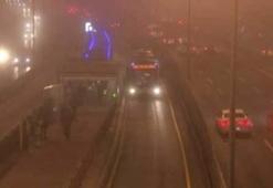 İstanbul’da yoğun sis! Göz gözü görmüyor...
