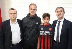 Turgutluspor'dan Fenerbahçe'ye transfer oldu