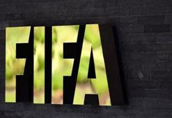 FIFA'dan 2 dönem transfer yasağı!