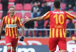 Tjaronn Chery: Beşiktaş'ı yenebiliriz