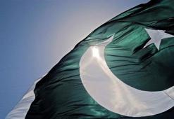 Pakistan-Hindistan arasında demir yolu seferleri durduruldu