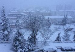 Birçok il ve ilçede kar nedeniyle eğitime ara verildi!